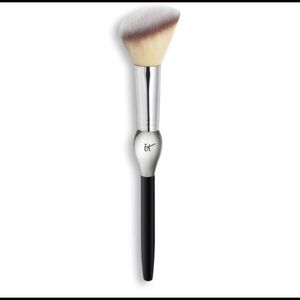 Heavenly Luxe French Boutique Blush Brush #4